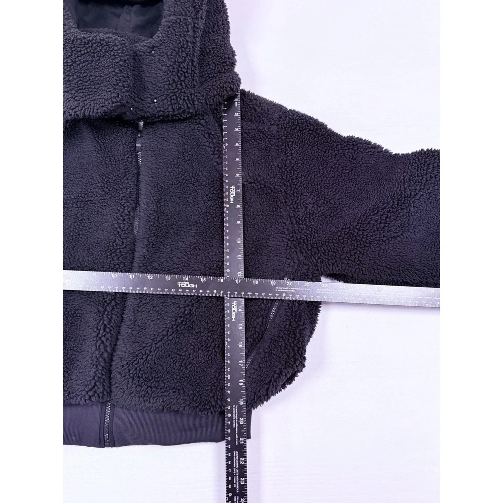 Alo Foxy Teddy Plush Sherpa Jacket Womens Medium Black Hooded Sportswear Workout - Picture 9 of 13